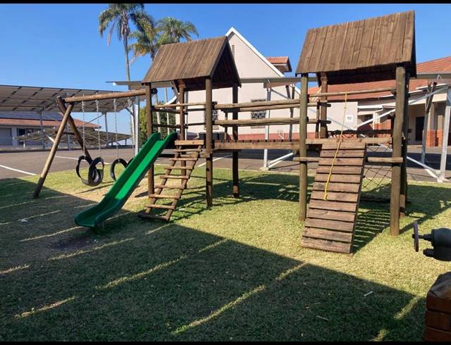 2 BEDROOM PROPERTY TO RENT IN ILLOVO BEACH